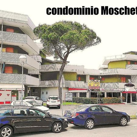 Condominio Moschettieri Bibione Exteriör bild