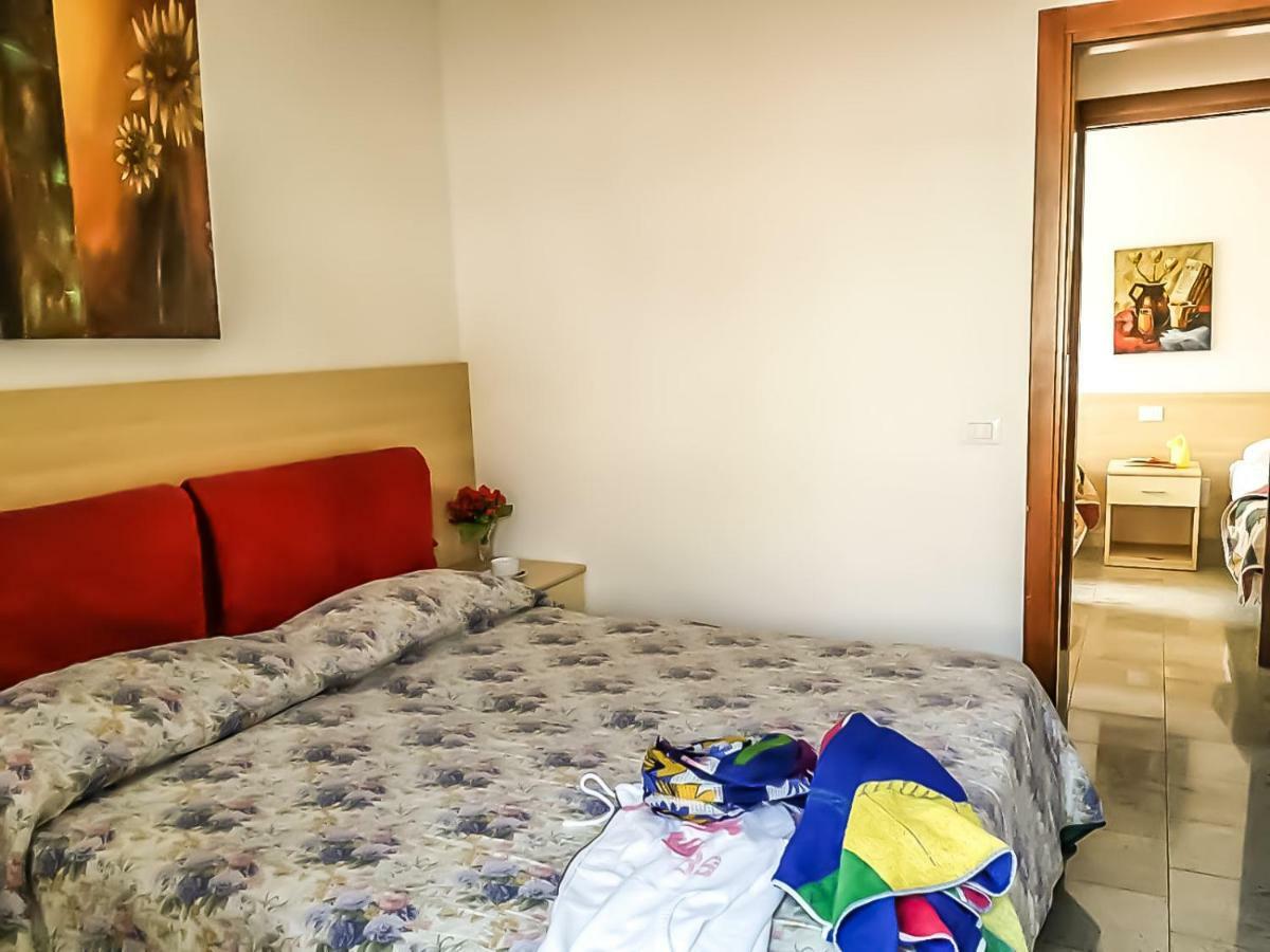 Condominio Moschettieri Bibione Exteriör bild