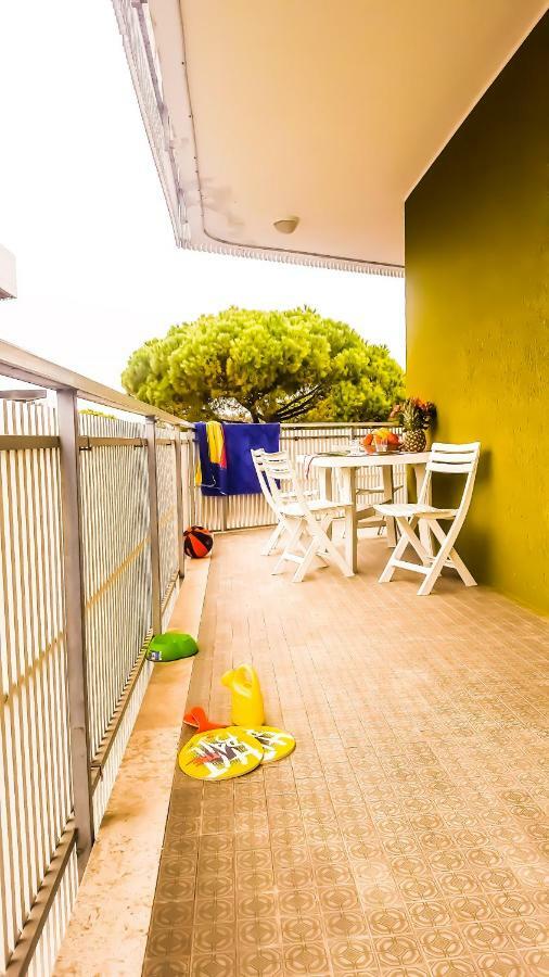 Condominio Moschettieri Bibione Exteriör bild