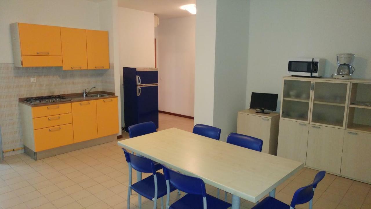 Condominio Moschettieri Bibione Exteriör bild