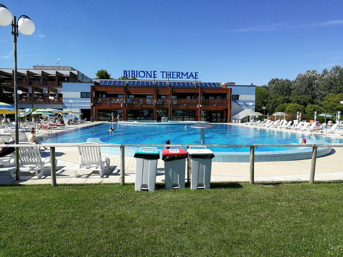 Condominio Moschettieri Bibione Exteriör bild